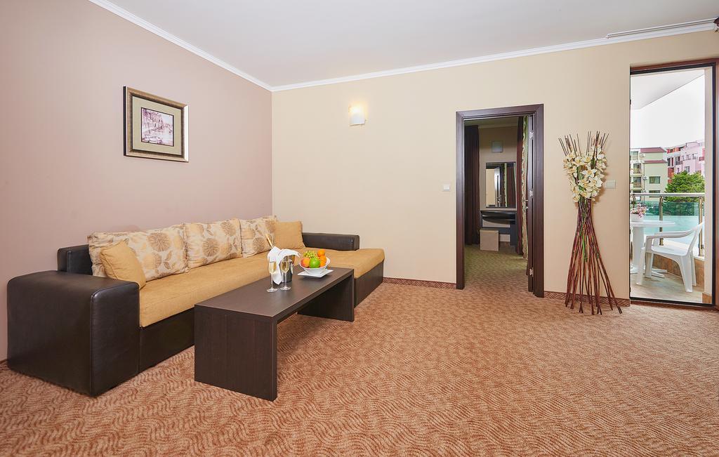 Central Plaza Pomorie Ruang foto