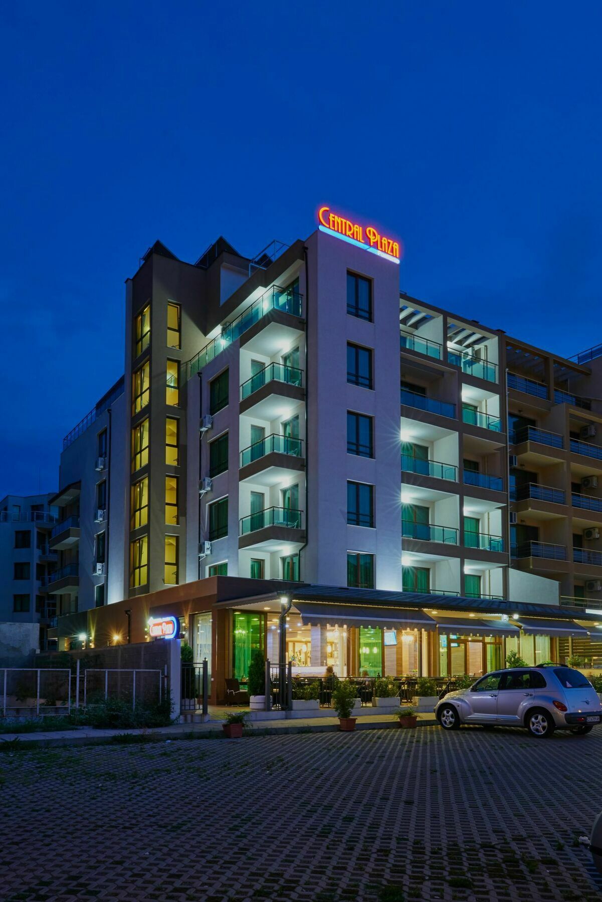 Central Plaza Pomorie Bagian luar foto