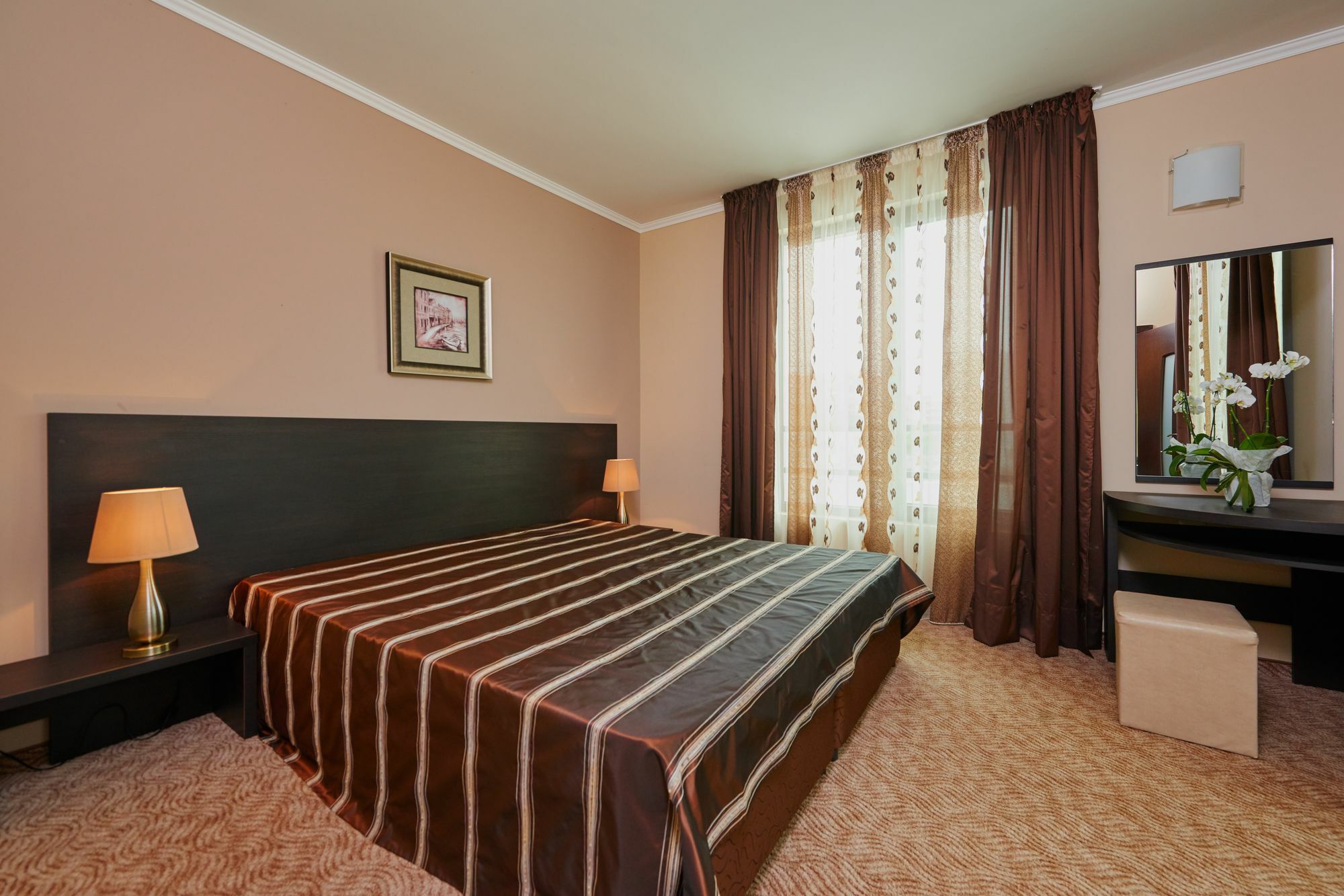 Central Plaza Pomorie Bagian luar foto